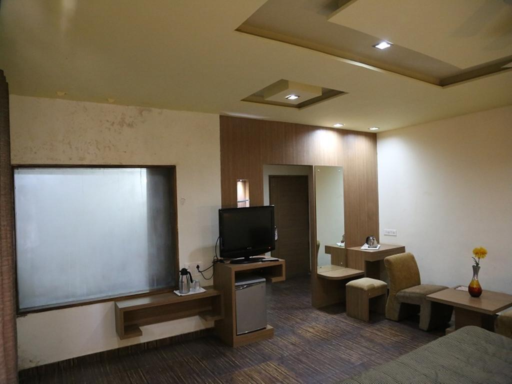 Leo Resorts Junagadh Quarto foto