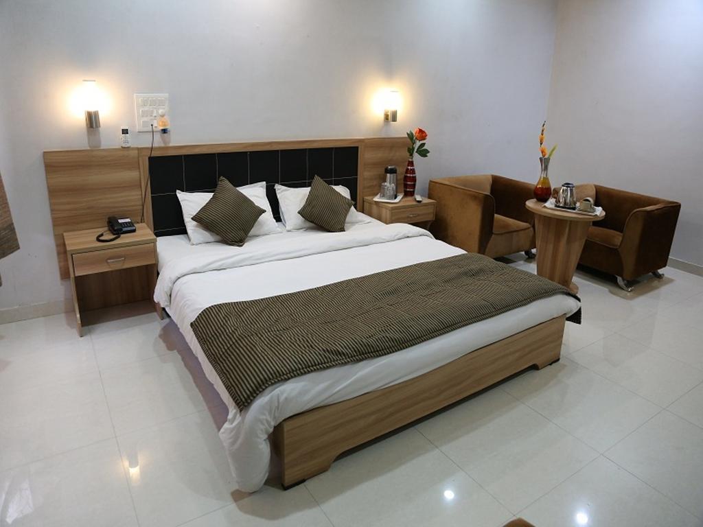 Leo Resorts Junagadh Quarto foto