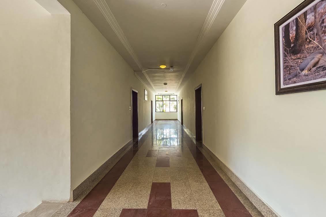 Leo Resorts Junagadh Exterior foto